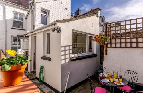 St Dogmaels House | 3 Bed in Cardigan 55196