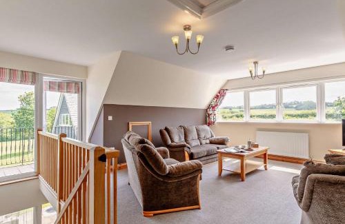 Broadwoodkelly House | 3 Bed in Crediton WAIE1
