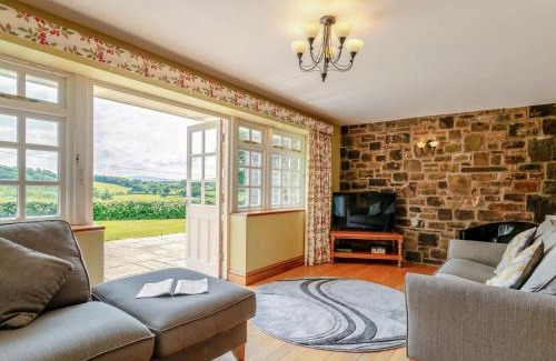 Broadwoodkelly House | 3 Bed in Crediton WAIEC