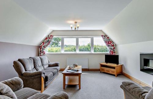 Broadwoodkelly House | 3 Bed in Crediton WAIE3