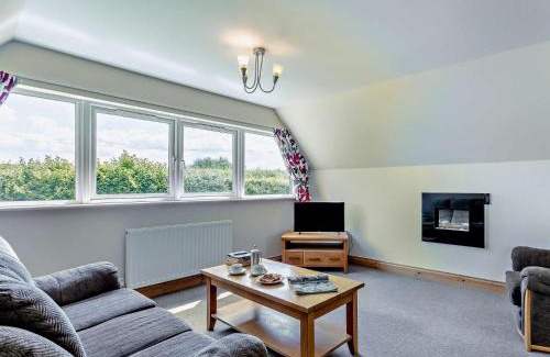 Broadwoodkelly House | 3 Bed in Crediton WAIE3