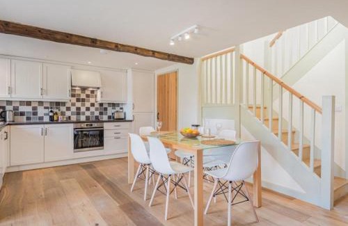 Shap House | 3 Bed in Shap SZ390