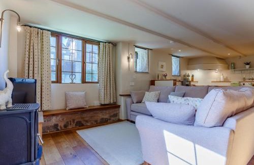 Callington House | 3 Bed in Tamar Valley 78918