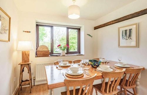 Winfrith Newburgh House | 3 Bed in Winfrith Newburgh DC108
