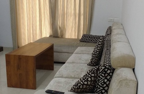 HITEC City Apartment | 3 Bed Room Hitech Shilparamam Guest House
