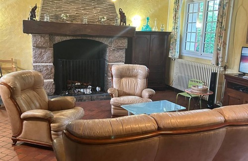 Saint-Leger-en-Yvelines House | 3 Bedroom Private vacation home in Saint-Léger-en-Yvelines