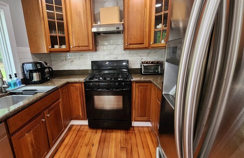 Pine Bush House | 3-Bedroom - 2 Bath House - Front Covered Porch - Fire Pit - Patio - Grill - wifi