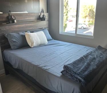 Westchester House | 3 bedroom 2 bathroom stylish and modern home in Marina Del Rey