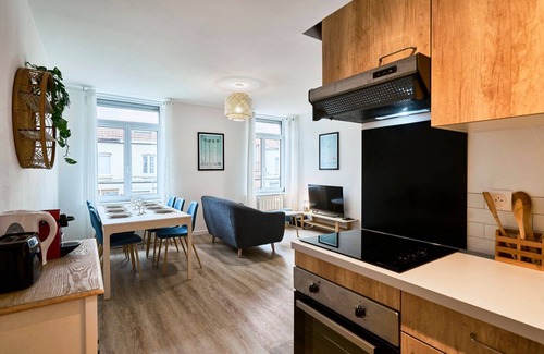 Tourcoing Apartment | 3-bedroom 3 bathrooms, renovated in 2023.