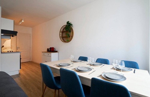 Tourcoing Apartment | 3-bedroom 3 bathrooms, renovated in 2023.