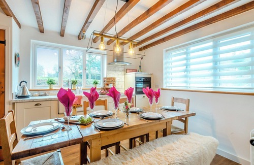 Norwich Cottage | 3 bedroom accommodation in Stoke Holy Cross