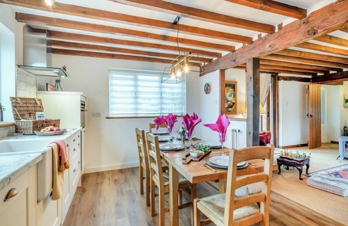 Norwich Cottage | 3 bedroom accommodation in Stoke Holy Cross