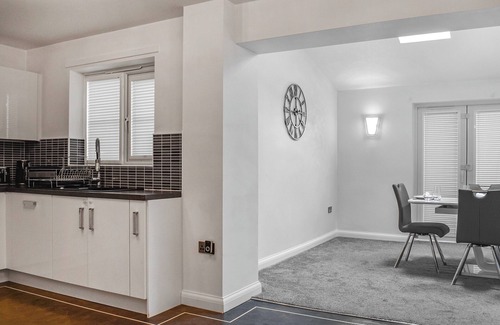 Stockton-on-Tees Cottage | 3 bedroom accommodation in Ingleby Barwick