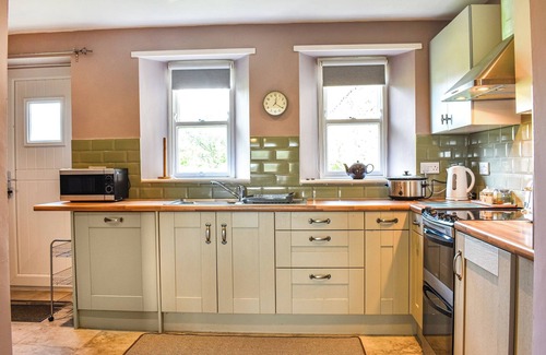 North Bitchburn Cottage | 3 bedroom accommodation in Southside, Butterknowle