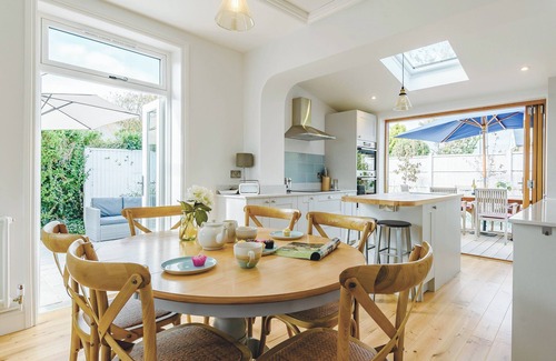 East Wittering Cottage | 3 bedroom accommodation in East Wittering