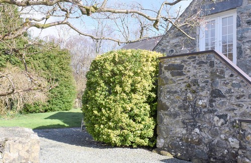 Brynrefail Cottage | 3 bedroom accommodation in Bethel, near Snowdon