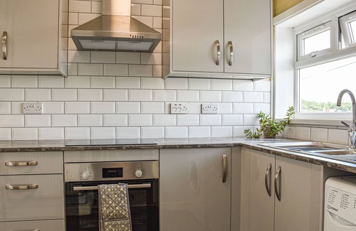 Burry Port Cottage | 3 bedroom accommodation in Burry Port