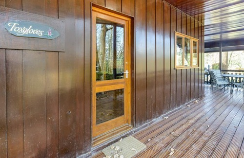 Garthmyl Cabin | 3 bedroom accommodation in Garthmyl, Montgomery