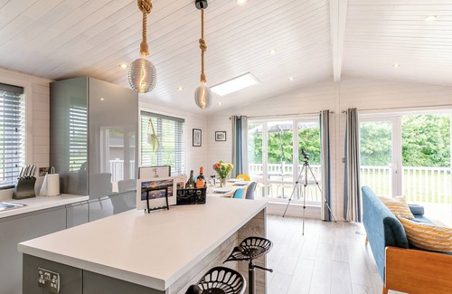 Hundall Cottage | 3 bedroom accommodation in Willington