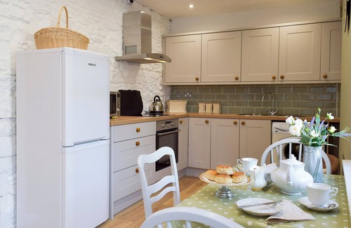 Burry Port Cottage | 3 bedroom accommodation in Burry Port, near Llanelli