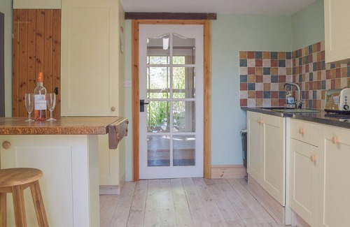 Laugharne Cottage | 3 bedroom accommodation in Laugharne, near Pendine