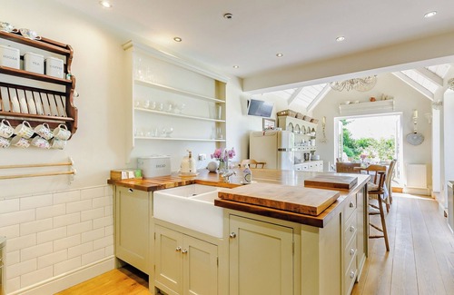 Faversham Cottage | 3 bedroom accommodation in Faversham
