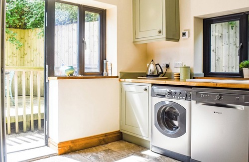 Backbarrow Cottage | 3 bedroom accommodation in Backbarrow, Near Ulverston