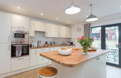 West Meon Cottage | 3 bedroom accommodation in Beauworth, near Alresford