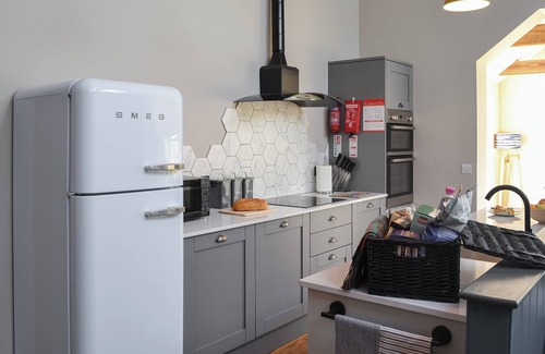 Bethania Cottage | 3 bedroom accommodation in Bethania, near Aberaeron