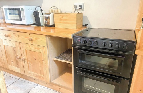 Bridport Cottage | 3 bedroom accommodation in Bridport