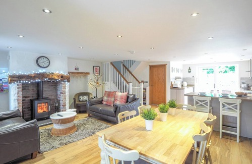 Cilgerran Cottage | 3 bedroom accommodation in Rhoshill, near Cardigan