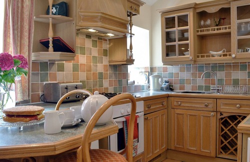 Pentraeth Cottage | 3 bedroom accommodation in Llanbedrgoch, near Benllech