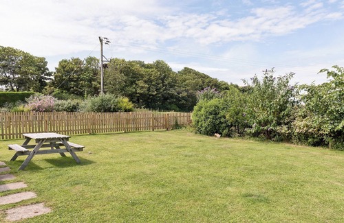 Weybourne Cottage | 3 bedroom accommodation in Weybourne