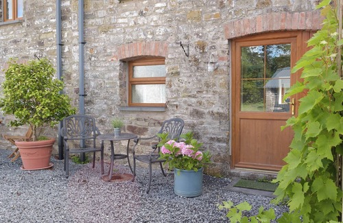 Llanybri Cottage | 3 bedroom accommodation in Llanybri, near Carmarthen