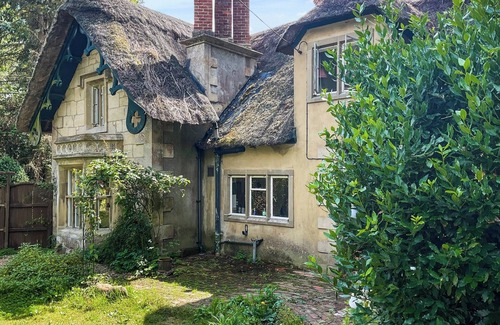 West Knoyle Cottage | 3 bedroom accommodation in Tisbury