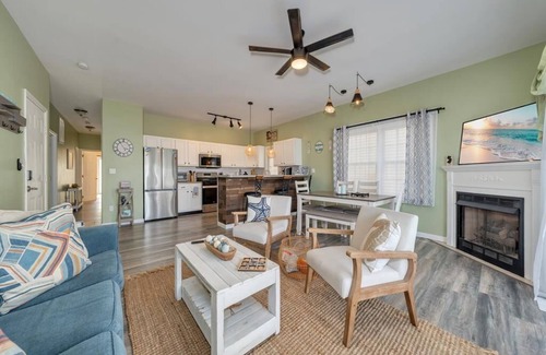 Wildwood Condo | 3 bedroom accommodation in Wildwood