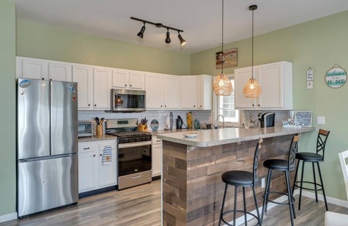 Wildwood Condo | 3 bedroom accommodation in Wildwood