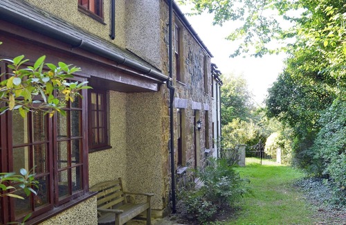 Llangaffo Cottage | 3 bedroom accommodation in Llangaffo, Anglesey