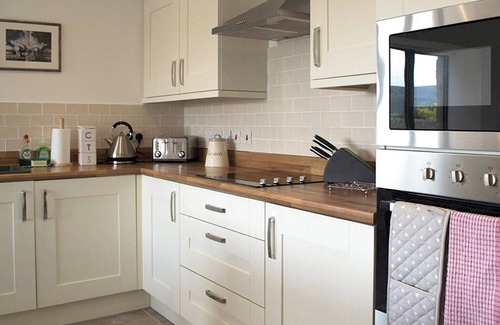 Huntly Cottage | 3 bedroom accommodation in Huntly