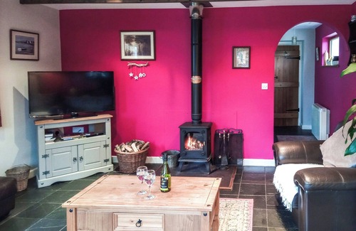 Llanon Cottage | 3 bedroom accommodation in Nebo, near Aberaeron