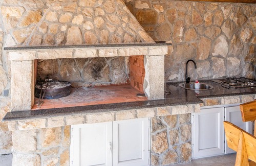 Opuzen Apartment | 3 bedroom accommodation in Vlaka