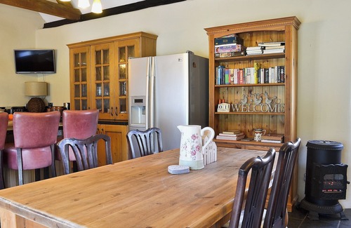 New Forest District Cottage | 3 bedroom accommodation in Bransgore, near Christchurch