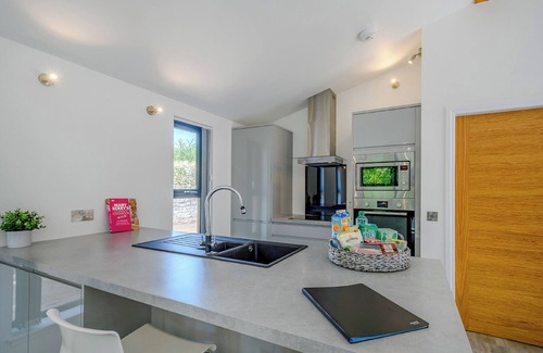 Annbank Ski Chalet | 3 bedroom accommodation in Annbank, Ayr