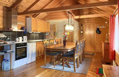 Ulsteinvik House | 3 bedroom amazing home in Haddal