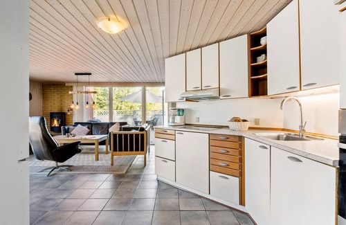 Hvalpsund House | 3 bedroom amazing home in Farsø