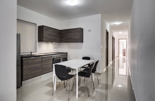 Bugibba House | 3 Bedroom Apartment in St Paul's Bay