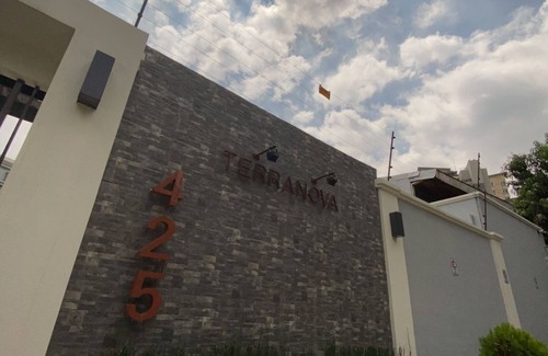 Antiguo Cuscatlan Apartment | 3-bedroom apartment in fabulous San Benito El Salvador/WiFi, AC
