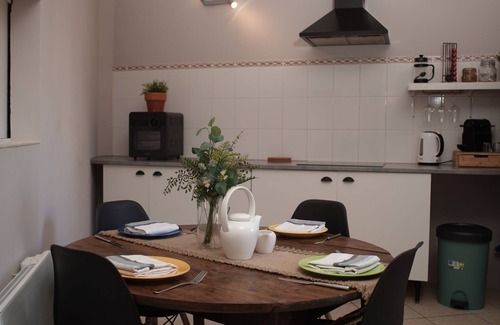 Barran Apartment | 3-bedroom apartment 5km from picturesque village Barran with WiFi, fitness room