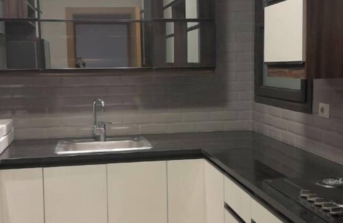 Sheikh Zayed City Apartment | 3-bedroom apartment in sheikh zayed with AC, WiFi c01