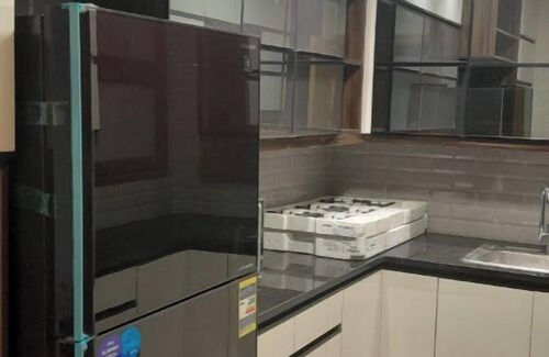 Sheikh Zayed City Apartment | 3-bedroom apartment in sheikh zayed with AC, WiFi c01